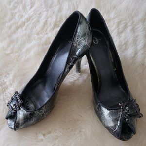 Joey-O Open Toe Gunmetal Silver Antique Buckle Trim Heels SZ 7.5
